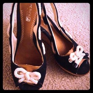 SPERRY nautical wedges•size8•navy w/ tan leather